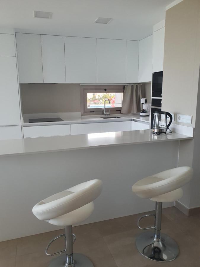 Luxury Beachfront Apartment With Pool, Sauna, Fitness And Gym In Province Malaga, Andalusia Mijas Exterior photo