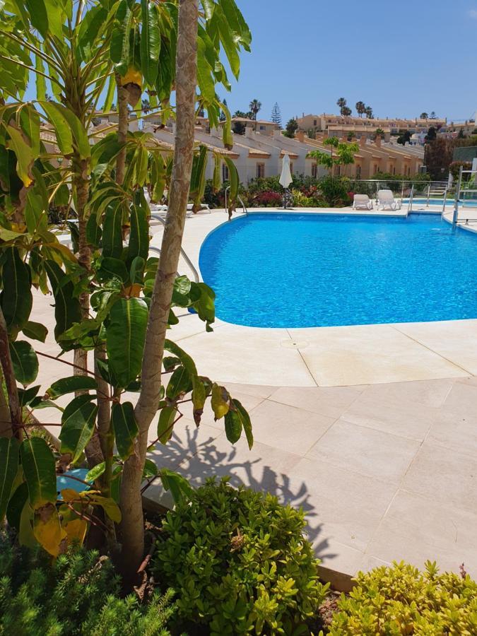 Luxury Beachfront Apartment With Pool, Sauna, Fitness And Gym In Province Malaga, Andalusia Mijas Exterior photo