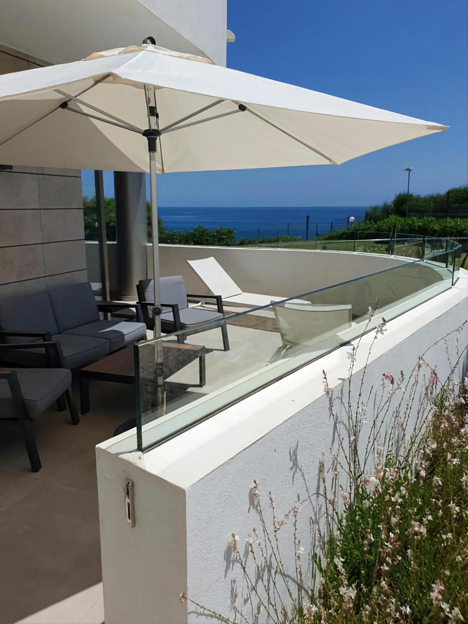 Luxury Beachfront Apartment With Pool, Sauna, Fitness And Gym In Province Malaga, Andalusia Mijas Exterior photo