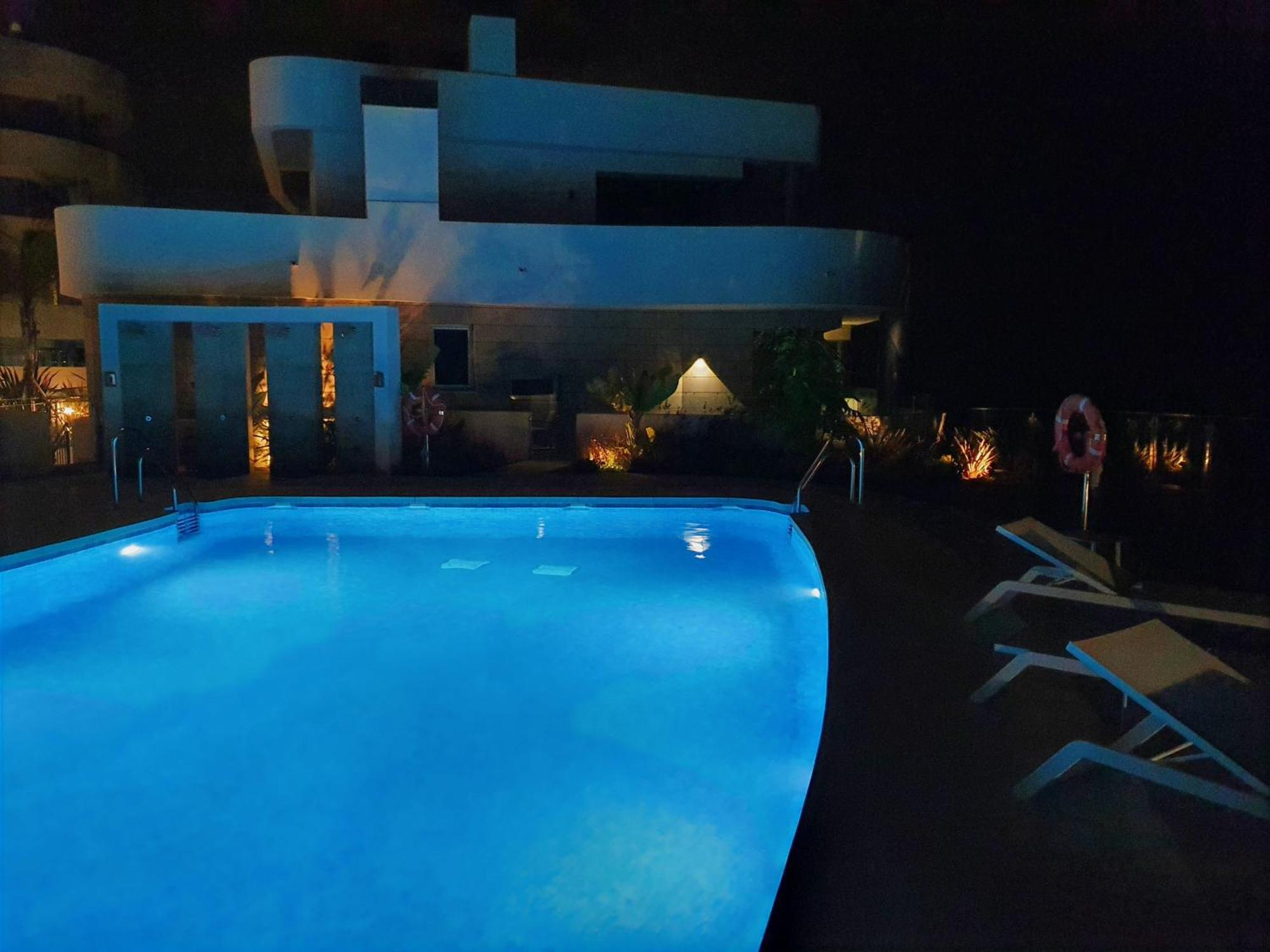 Luxury Beachfront Apartment With Pool, Sauna, Fitness And Gym In Province Malaga, Andalusia Mijas Exterior photo